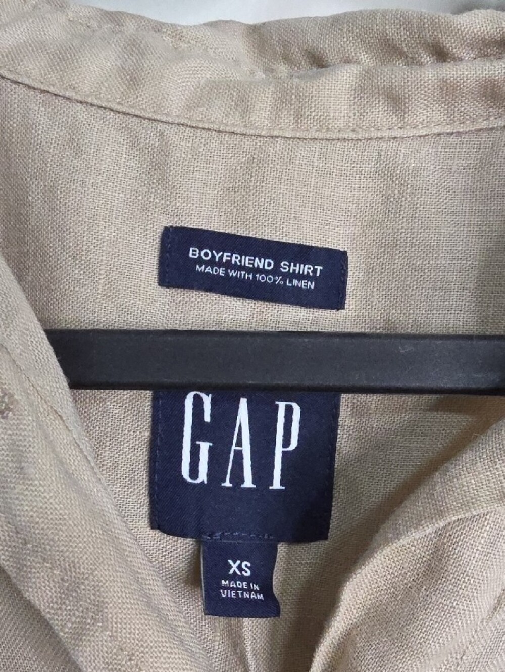 GAP Women's Button-Down Shirt - Light Beige - Picture 2 of 3